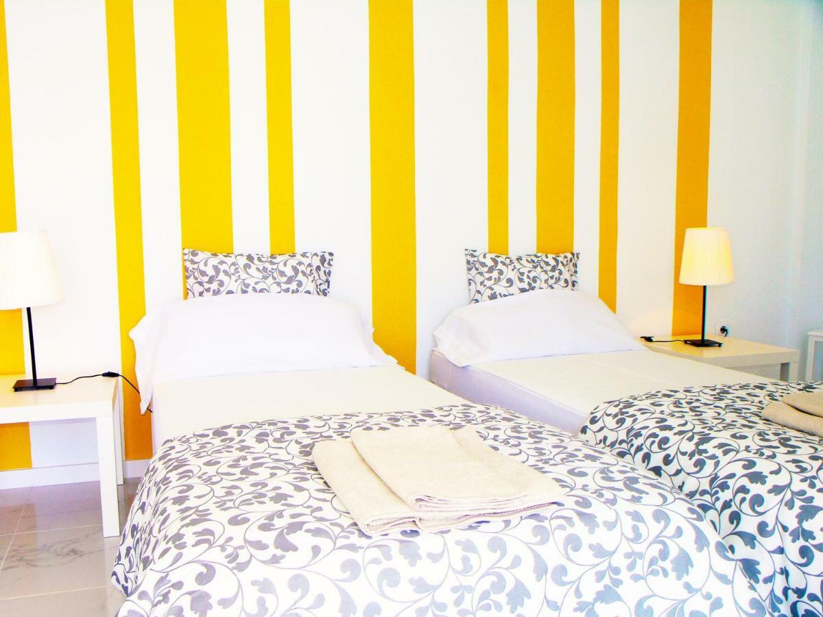 Apartment In Torres De Yomely Complex Playa de las Americas  Ngoại thất bức ảnh