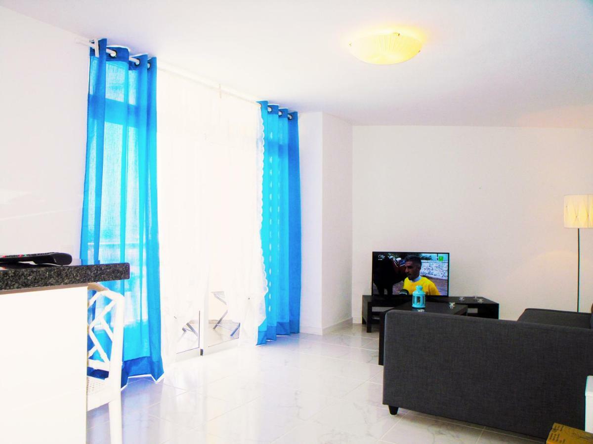 Apartment In Torres De Yomely Complex Playa de las Americas  Ngoại thất bức ảnh